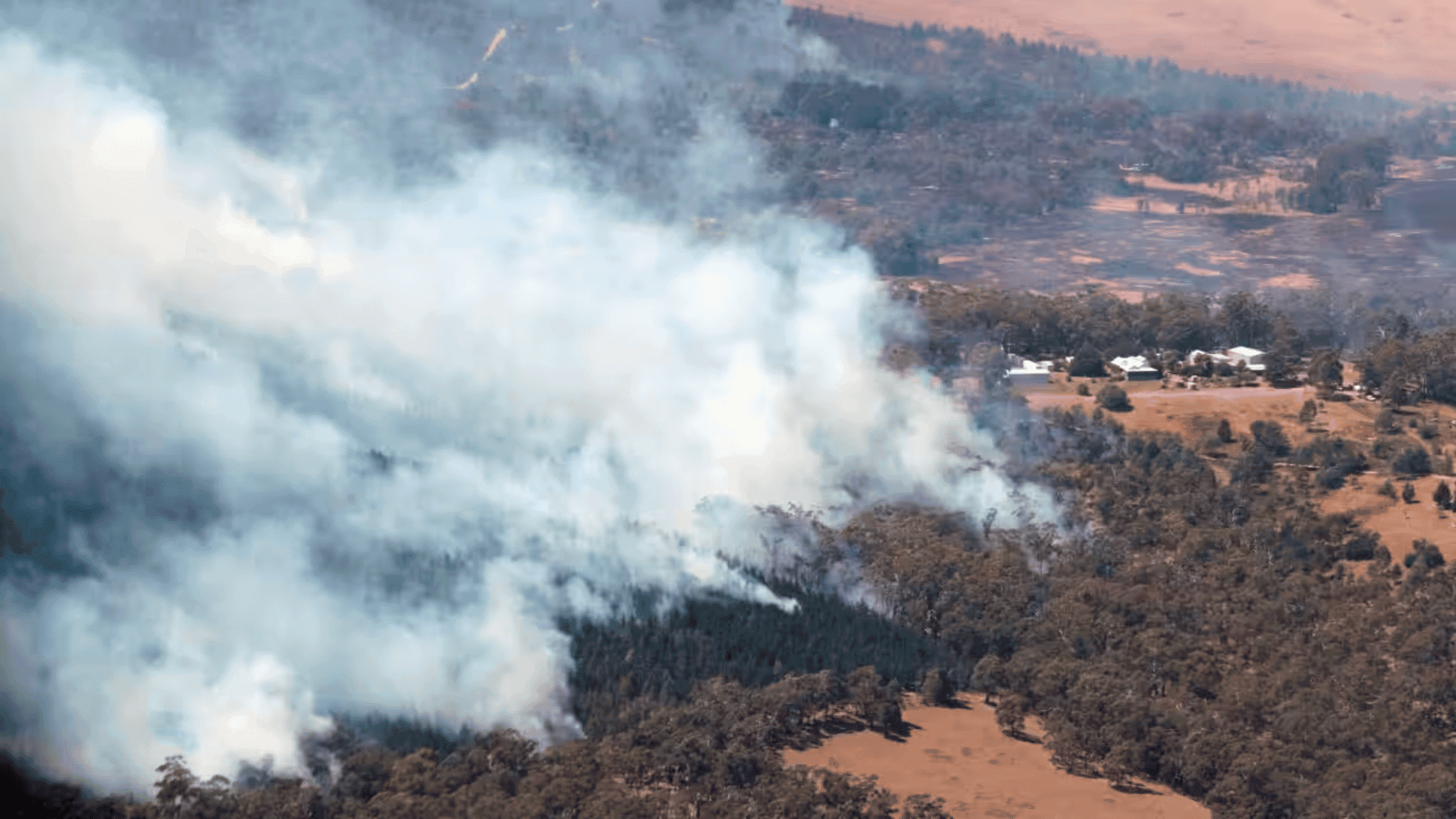 Victoria’s difficult fire conditions spark evacuations