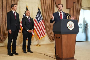 Trump announces blockade on the Strait of Hormuz in Iran