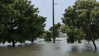 North Queensland flood conditions persist after two weeks