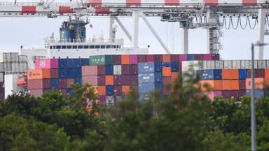 Trump delays rolling out some tariffs until August