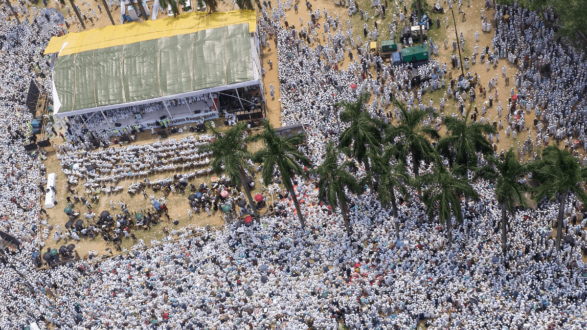 Thousands protest gender equality proposals in Bangladesh
