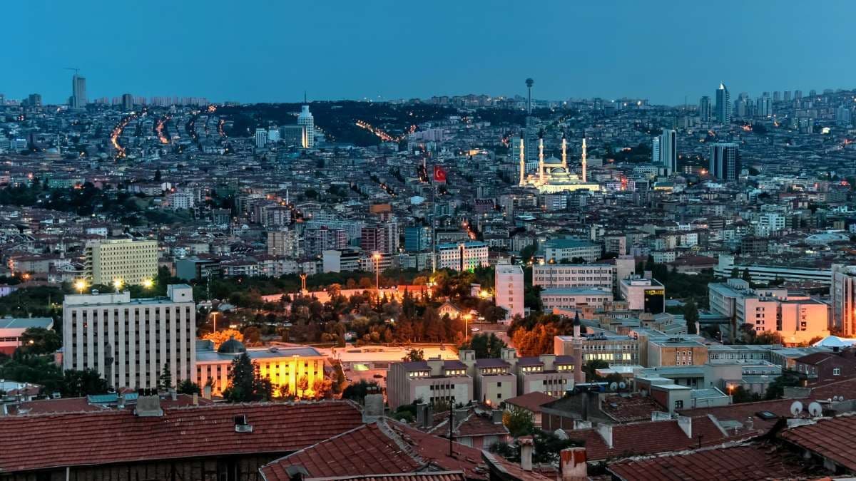 Five people dead in suspected terrorist attack in Türkiye