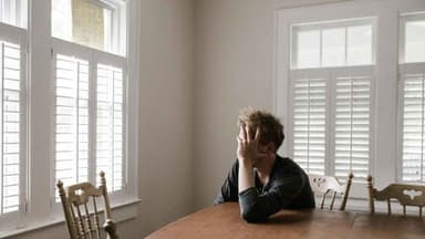 Two in five young Aussies are persistently lonely