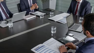 Average CEO salaries in Australia up by 14% in the past year