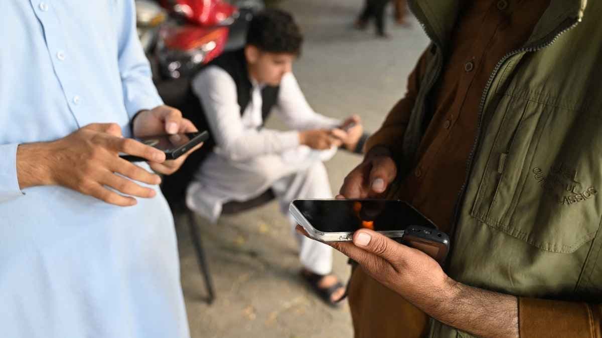 Afghanistan internet access restored after Taliban blackout