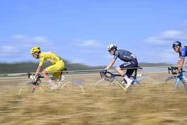 How does the Tour De France work?