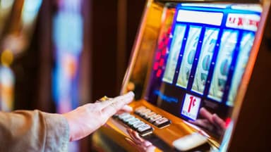 The Victorian Govt has introduced the strictest pokie restrictions in the country
