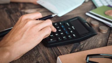 Centrelink debts below $250 will be waived under Govt plan