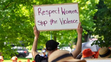 Melbourne rally against gender-based violence joined by thousands