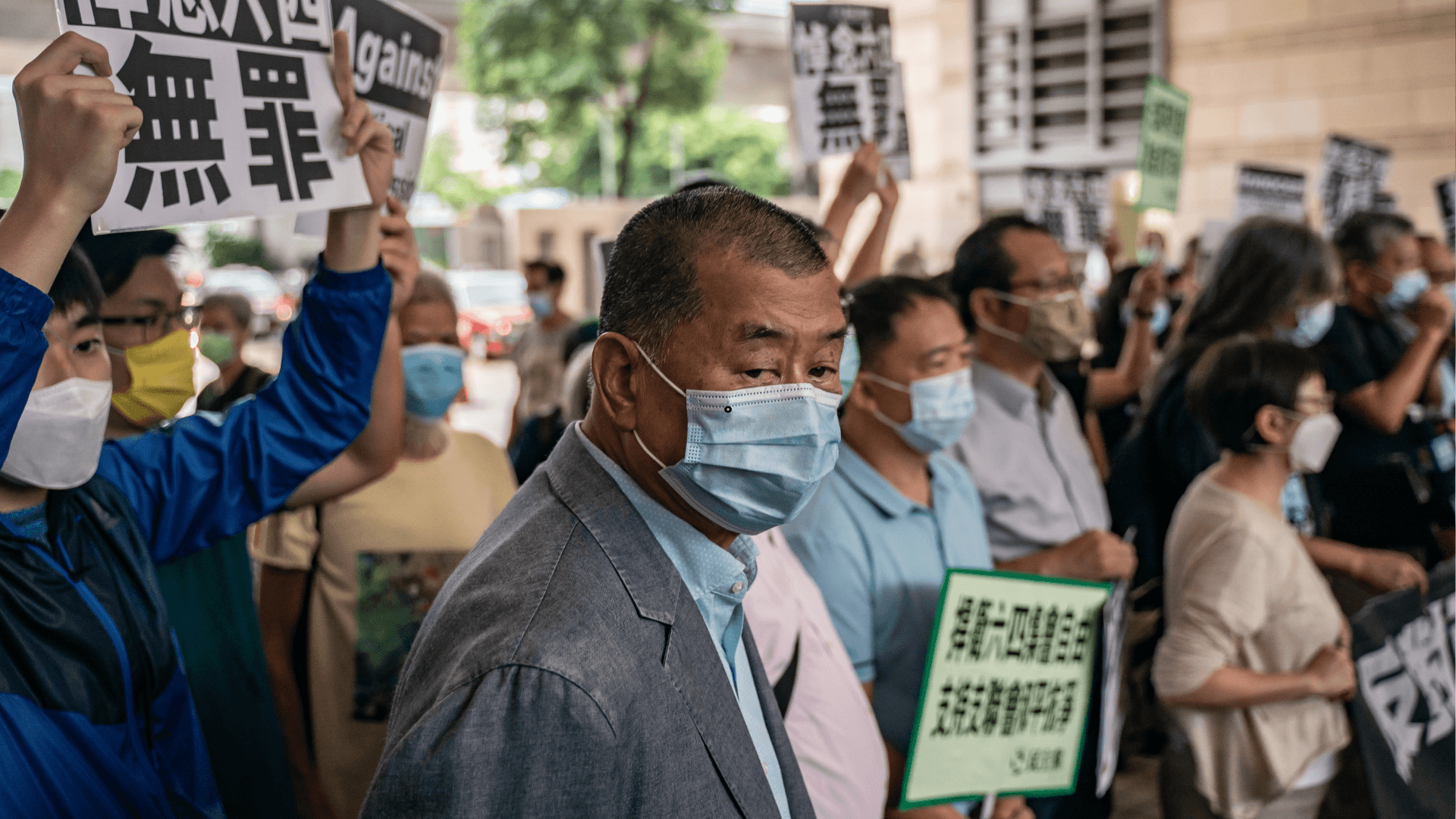 Trial for Hong Kong media mogul begins