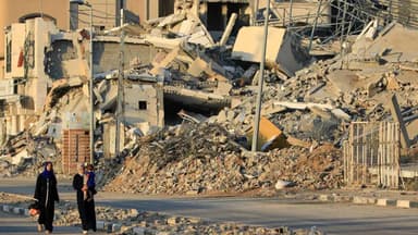 Israel cuts off its power supply to Gaza amid negotiations