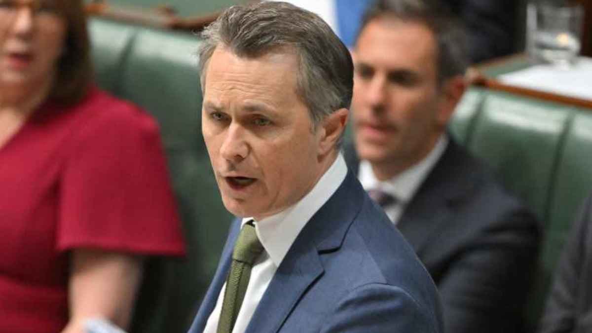 The Govt wants a mandatory code of conduct for uni responses to gender-based violence on campus
