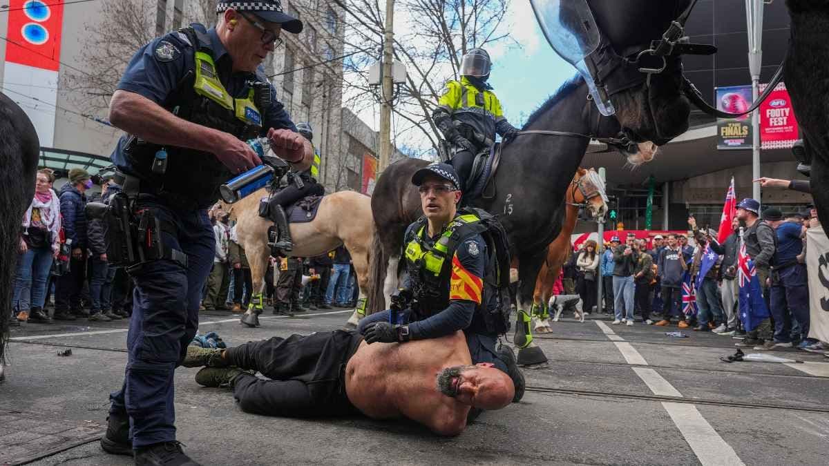 Multiple arrests made at anti-immigration protests on Sunday